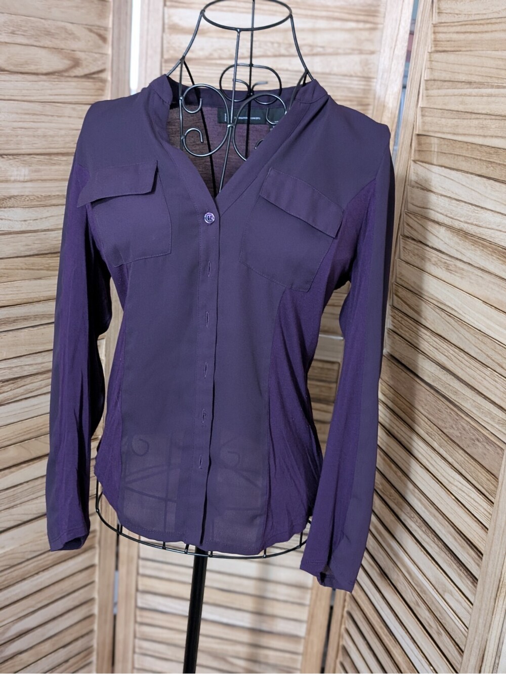 INC Shirt Women's X-Small Long Sleeve Button Pockets Front Lightweight Purple